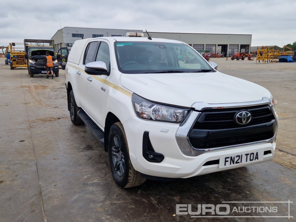 Avolava-auto 2021 Toyota Hilux Icon: kuva Avolava-auto 2021 Toyota Hilux Icon
