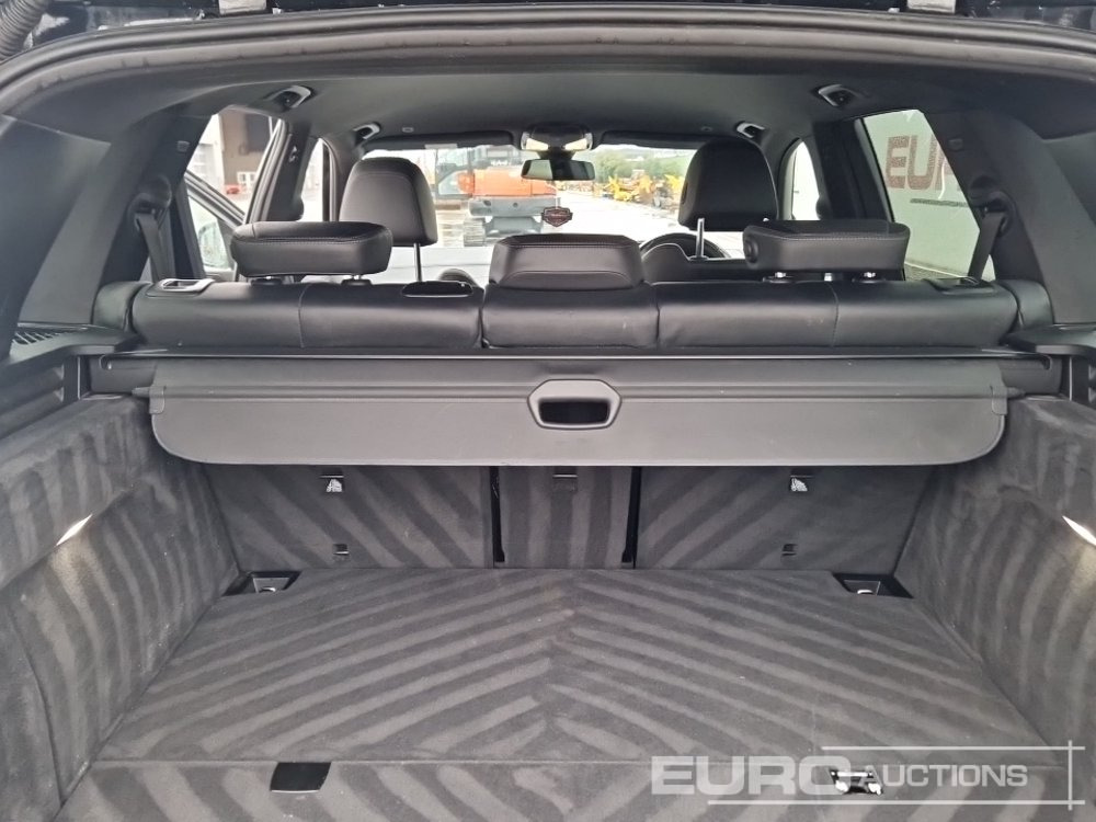 Maasturi/ Katumaasturi 2022 BMW X5 45E M-Sport: kuva Maasturi/ Katumaasturi 2022 BMW X5 45E M-Sport