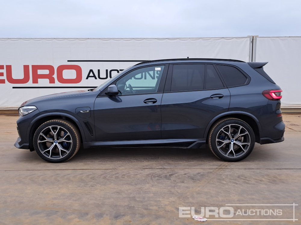2022 BMW X5 45E M-Sport - Maasturi/ Katumaasturi: kuva 2022 BMW X5 45E M-Sport - Maasturi/ Katumaasturi 2022 BMW X5 45E M-Sport - Maasturi/ Katumaasturi: kuva 2022 BMW X5 45E M-Sport - Maasturi/ Katumaasturi