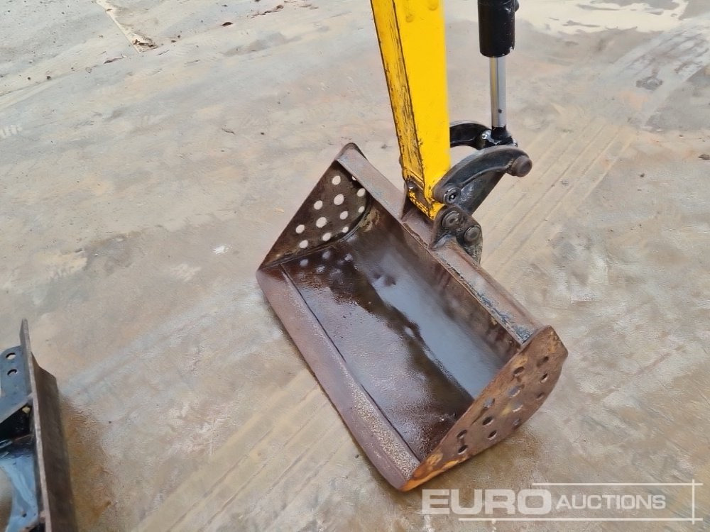 Minikuormaaja 2022 JCB 8008CT: kuva Minikuormaaja 2022 JCB 8008CT