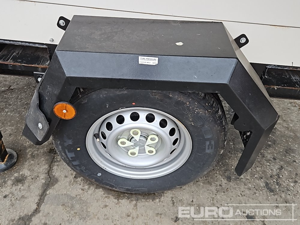 Valopylväs 2022 Trime X SOLAR: kuva Valopylväs 2022 Trime X SOLAR