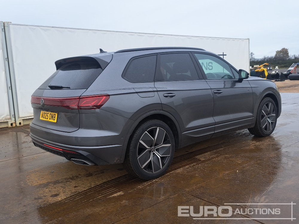 2025 Volkswagen Touareg V6 TDI - Maasturi/ Katumaasturi: kuva 2025 Volkswagen Touareg V6 TDI - Maasturi/ Katumaasturi 2025 Volkswagen Touareg V6 TDI - Maasturi/ Katumaasturi: kuva 2025 Volkswagen Touareg V6 TDI - Maasturi/ Katumaasturi