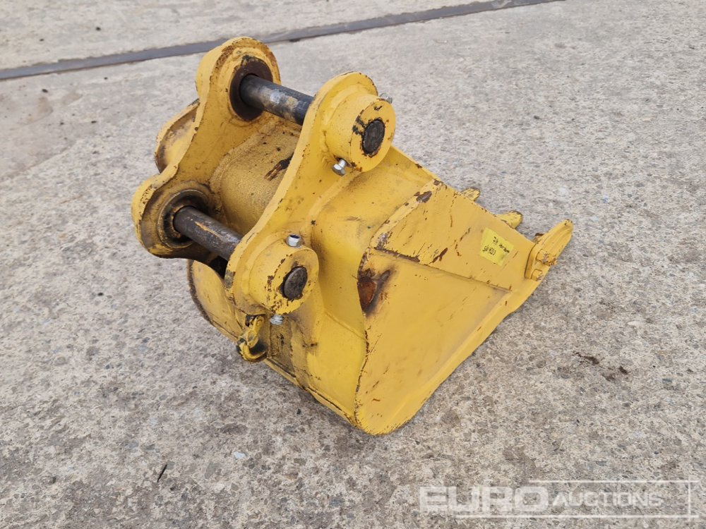 24" Digging Bucket 45mm Pin to suit 4-6 Ton Excavator - Kauha: kuva 24" Digging Bucket 45mm Pin to suit 4-6 Ton Excavator - Kauha 24" Digging Bucket 45mm Pin to suit 4-6 Ton Excavator - Kauha: kuva 24" Digging Bucket 45mm Pin to suit 4-6 Ton Excavator - Kauha