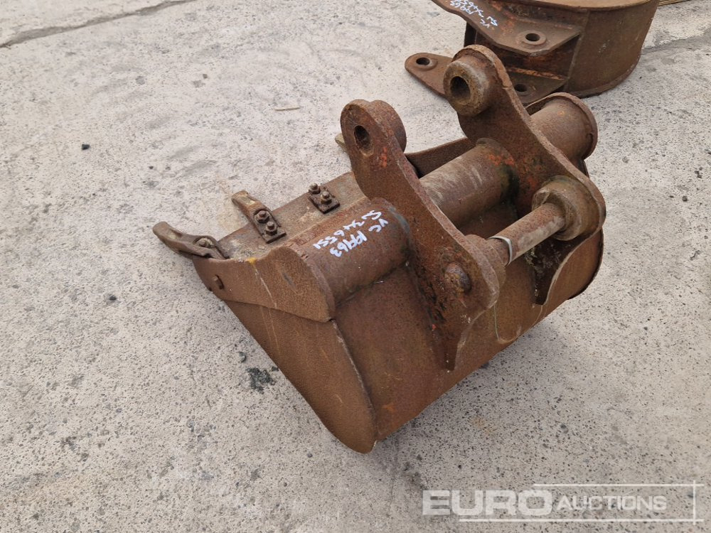24" Digging Bucket 45mm Pin to suit 4-6 Ton Excavator - Kauha: kuva 24" Digging Bucket 45mm Pin to suit 4-6 Ton Excavator - Kauha 24" Digging Bucket 45mm Pin to suit 4-6 Ton Excavator - Kauha: kuva 24" Digging Bucket 45mm Pin to suit 4-6 Ton Excavator - Kauha