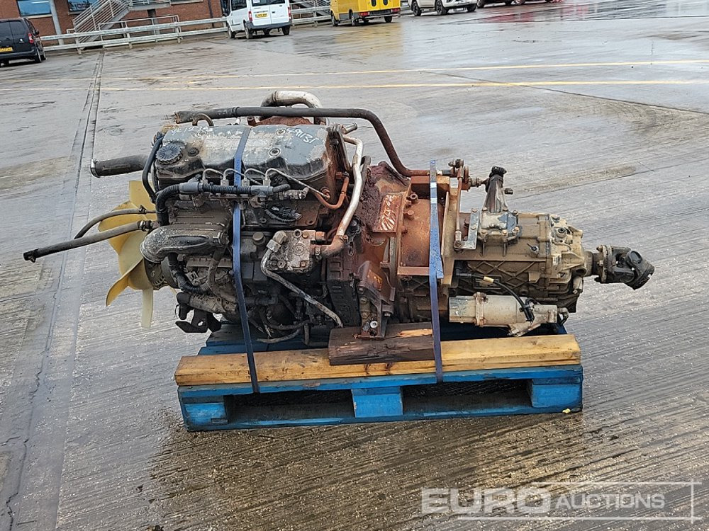 4 Cylinder Engine, Gearbox - Moottori: kuva 4 Cylinder Engine, Gearbox - Moottori 4 Cylinder Engine, Gearbox - Moottori: kuva 4 Cylinder Engine, Gearbox - Moottori