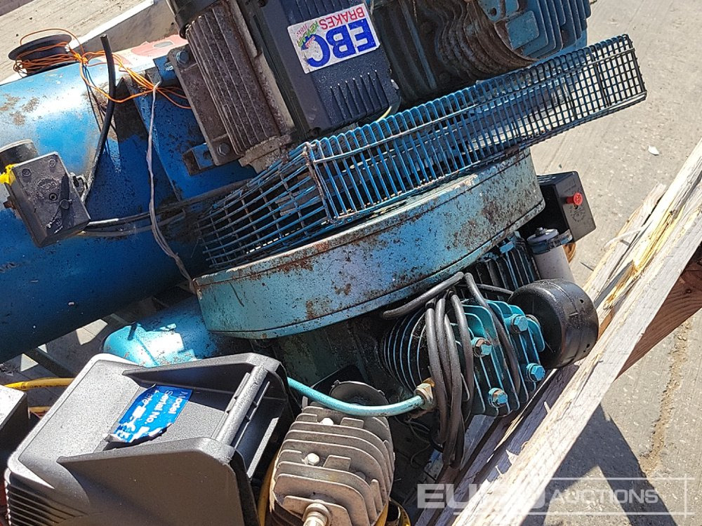 Ilmakompressori 415 Volt Workhop Compressor, 110 Volt Workshop Compressor(2 of): kuva Ilmakompressori 415 Volt Workhop Compressor, 110 Volt Workshop Compressor(2 of)