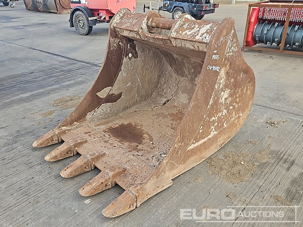46" Scoop Bucket 80mm Pin to suit 20 Ton Excavator - Kauha: kuva 46" Scoop Bucket 80mm Pin to suit 20 Ton Excavator - Kauha 46" Scoop Bucket 80mm Pin to suit 20 Ton Excavator - Kauha: kuva 46" Scoop Bucket 80mm Pin to suit 20 Ton Excavator - Kauha