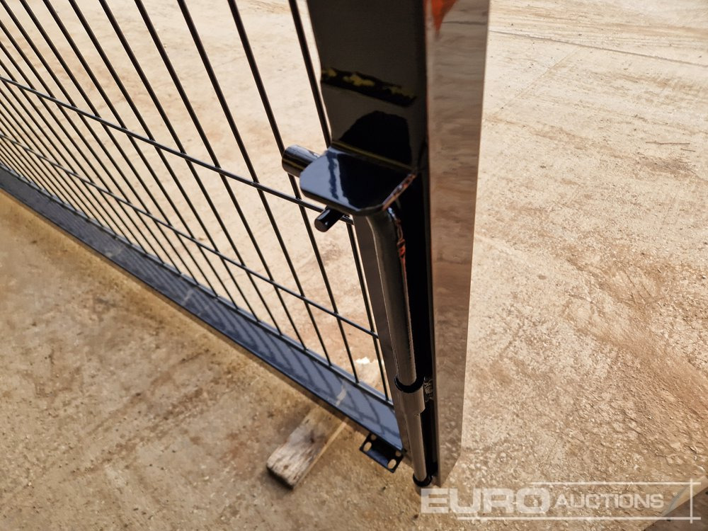 4m x 2.3m Heavy Duty Galvanized Powder Coated Gate (2 of), 100mm x 100mm Post (2 of), Assembly Kit (Black) - Rakennustarvikkeet: kuva 4m x 2.3m Heavy Duty Galvanized Powder Coated Gate (2 of), 100mm x 100mm Post (2 of), Assembly Kit (Black) - Rakennustarvikkeet 4m x 2.3m Heavy Duty Galvanized Powder Coated Gate (2 of), 100mm x 100mm Post (2 of), Assembly Kit (Black) - Rakennustarvikkeet: kuva 4m x 2.3m Heavy Duty Galvanized Powder Coated Gate (2 of), 100mm x 100mm Post (2 of), Assembly Kit (Black) - Rakennustarvikkeet
