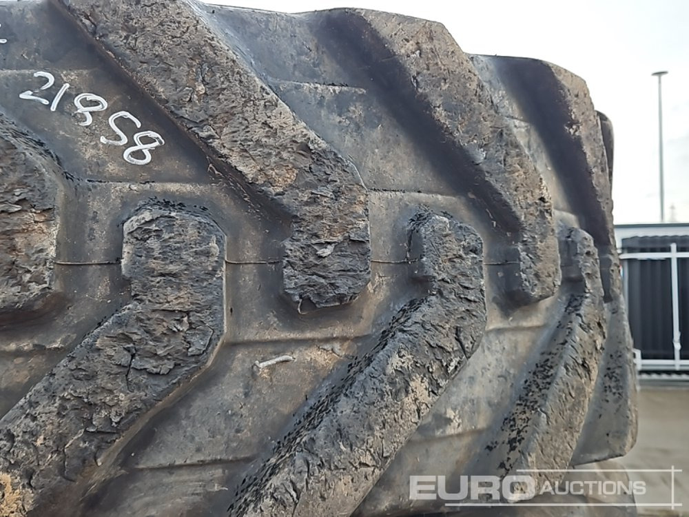 Alliance 400/80-24 Tyre (4 of) - Rengas: kuva Alliance 400/80-24 Tyre (4 of) - Rengas Alliance 400/80-24 Tyre (4 of) - Rengas: kuva Alliance 400/80-24 Tyre (4 of) - Rengas