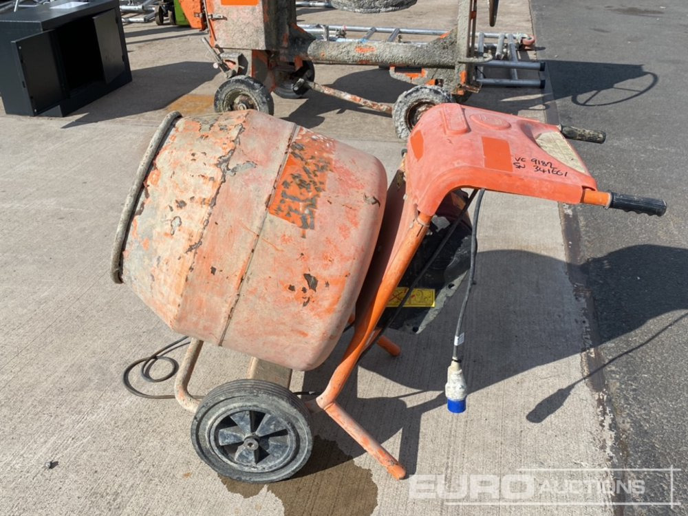 Altrad Minimmix 150 240 Volt Cement Mixer - Betonimylly: kuva Altrad Minimmix 150 240 Volt Cement Mixer - Betonimylly Altrad Minimmix 150 240 Volt Cement Mixer - Betonimylly: kuva Altrad Minimmix 150 240 Volt Cement Mixer - Betonimylly