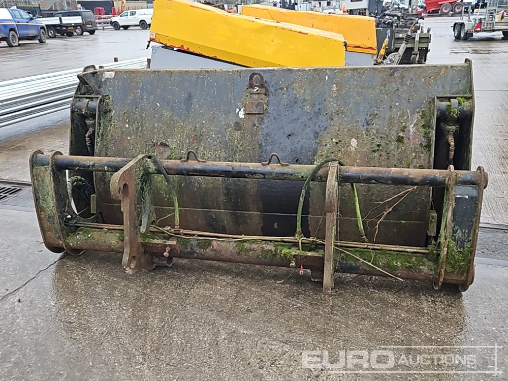 Atlas 92" Hi Tip Bucket to suit Wheeled Loader - Kauha: kuva Atlas 92" Hi Tip Bucket to suit Wheeled Loader - Kauha Atlas 92" Hi Tip Bucket to suit Wheeled Loader - Kauha: kuva Atlas 92" Hi Tip Bucket to suit Wheeled Loader - Kauha