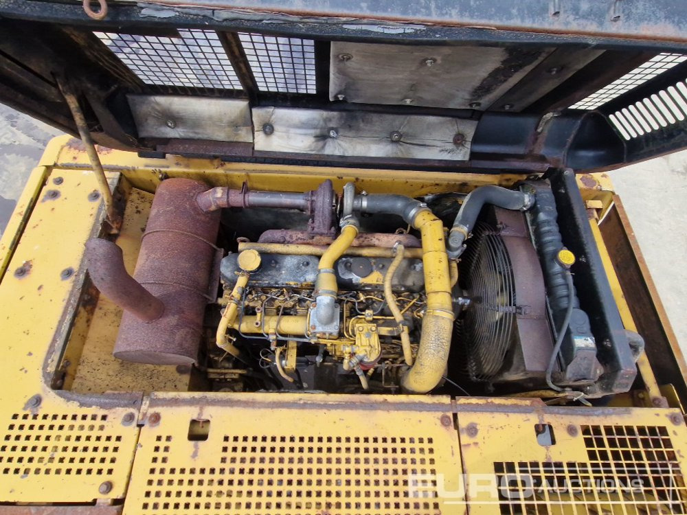 Telakaivukone CAT 320: kuva Telakaivukone CAT 320