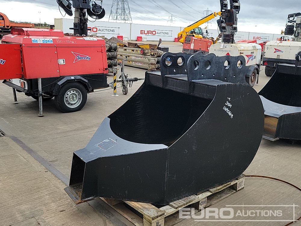 Concrete Pouring Bucket 80mm Pin to suit 20 Ton Excavator - Kauha: kuva Concrete Pouring Bucket 80mm Pin to suit 20 Ton Excavator - Kauha Concrete Pouring Bucket 80mm Pin to suit 20 Ton Excavator - Kauha: kuva Concrete Pouring Bucket 80mm Pin to suit 20 Ton Excavator - Kauha