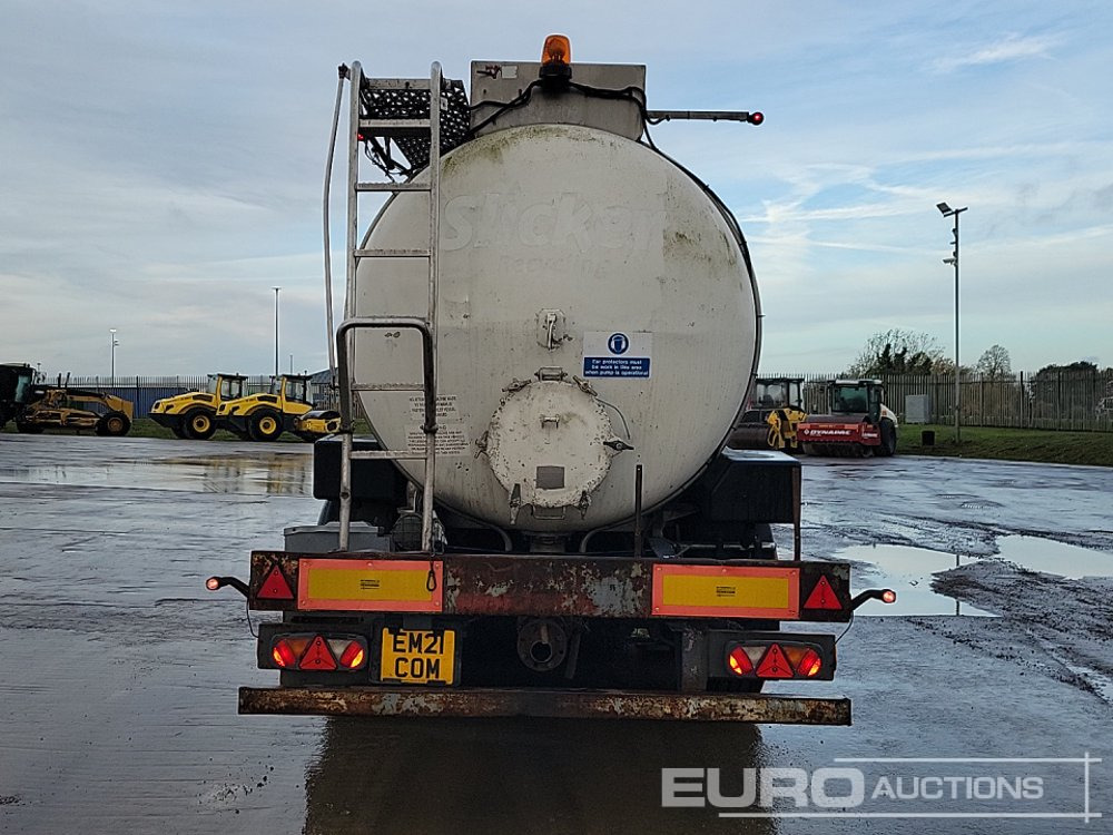 Crane Freuhauf Tri Axle Tanker Trailer - Säiliöpuoliperävaunu: kuva Crane Freuhauf Tri Axle Tanker Trailer - Säiliöpuoliperävaunu Crane Freuhauf Tri Axle Tanker Trailer - Säiliöpuoliperävaunu: kuva Crane Freuhauf Tri Axle Tanker Trailer - Säiliöpuoliperävaunu
