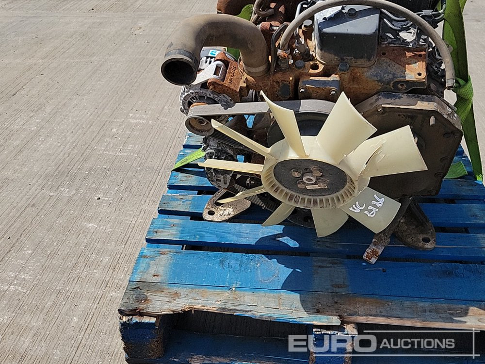 Moottori Cummins 4 Cylinder Engine: kuva Moottori Cummins 4 Cylinder Engine