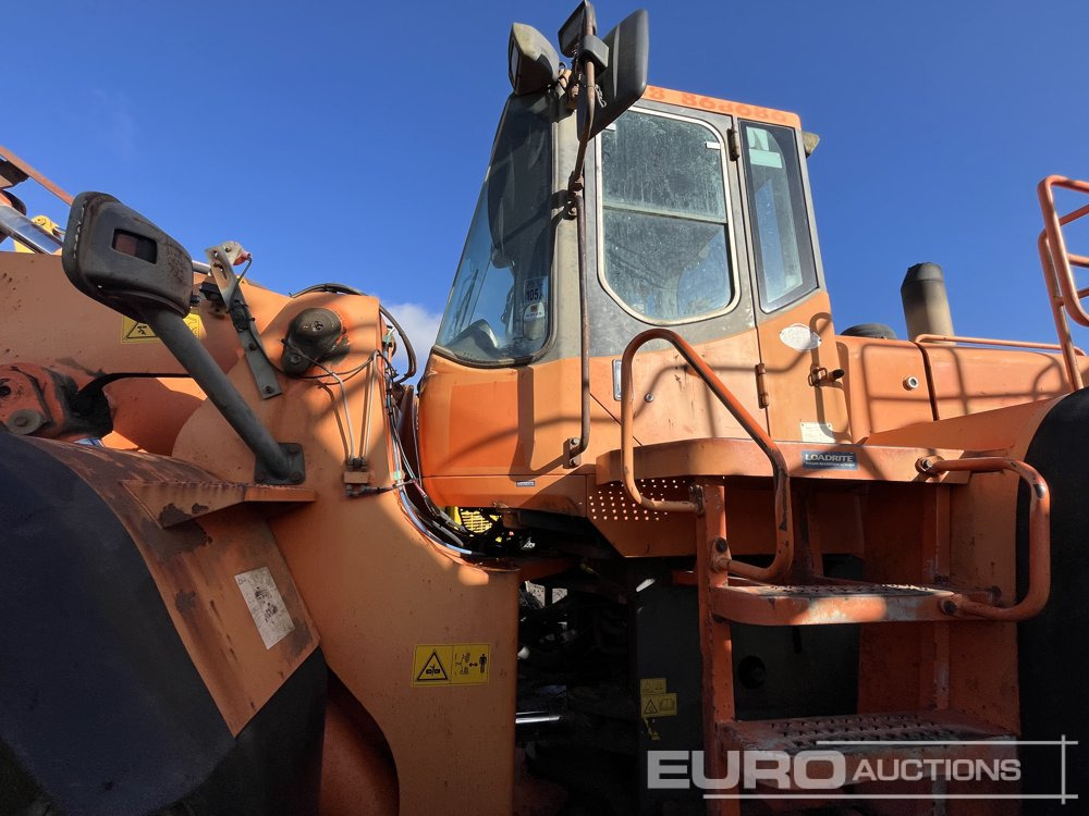 Doosan DL400 - Pyöräkuormaaja: kuva Doosan DL400 - Pyöräkuormaaja Doosan DL400 - Pyöräkuormaaja: kuva Doosan DL400 - Pyöräkuormaaja