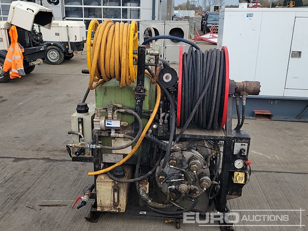 Flowplant Hig Pressure Water Jetter, Yanmar Engine - Painepesuri: kuva Flowplant Hig Pressure Water Jetter, Yanmar Engine - Painepesuri Flowplant Hig Pressure Water Jetter, Yanmar Engine - Painepesuri: kuva Flowplant Hig Pressure Water Jetter, Yanmar Engine - Painepesuri