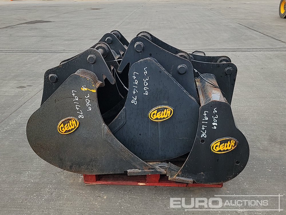 Geith 60" Ditching, 36", 24", 18" Digging Bucket 45mm Pin to suit 4-6 Ton Excavator - Kauha: kuva Geith 60" Ditching, 36", 24", 18" Digging Bucket 45mm Pin to suit 4-6 Ton Excavator - Kauha Geith 60" Ditching, 36", 24", 18" Digging Bucket 45mm Pin to suit 4-6 Ton Excavator - Kauha: kuva Geith 60" Ditching, 36", 24", 18" Digging Bucket 45mm Pin to suit 4-6 Ton Excavator - Kauha