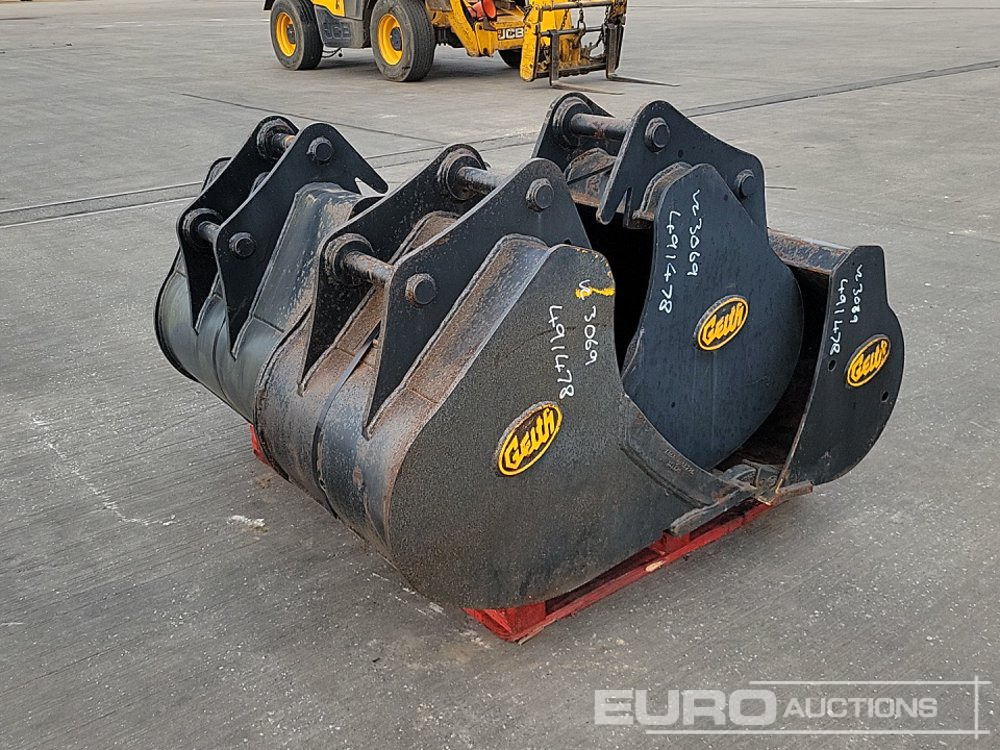 Geith 60" Ditching, 36", 24", 18" Digging Bucket 45mm Pin to suit 4-6 Ton Excavator - Kauha: kuva Geith 60" Ditching, 36", 24", 18" Digging Bucket 45mm Pin to suit 4-6 Ton Excavator - Kauha Geith 60" Ditching, 36", 24", 18" Digging Bucket 45mm Pin to suit 4-6 Ton Excavator - Kauha: kuva Geith 60" Ditching, 36", 24", 18" Digging Bucket 45mm Pin to suit 4-6 Ton Excavator - Kauha