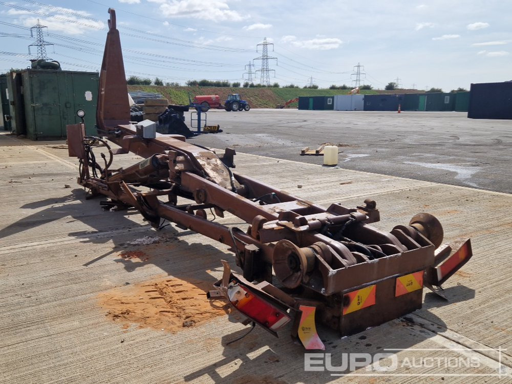 Hook Loader Body tosuit Lorry - Koukkulaite/ Keinukippilaite: kuva Hook Loader Body tosuit Lorry - Koukkulaite/ Keinukippilaite Hook Loader Body tosuit Lorry - Koukkulaite/ Keinukippilaite: kuva Hook Loader Body tosuit Lorry - Koukkulaite/ Keinukippilaite