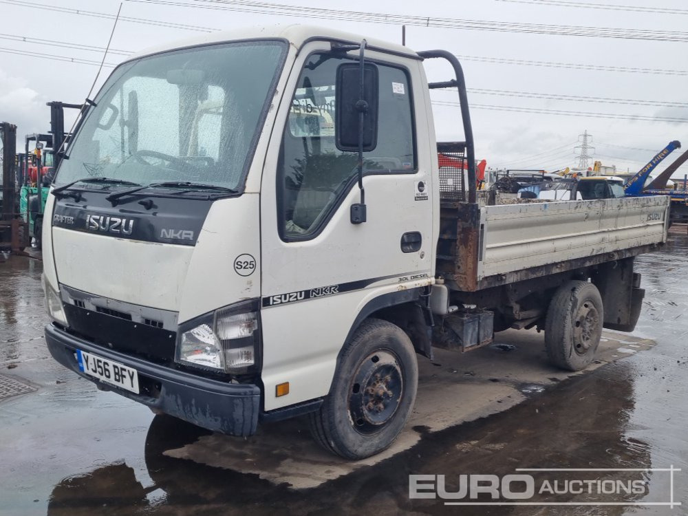 Isuzu Crafter - Kippiauto kuorma-auto: kuva Isuzu Crafter - Kippiauto kuorma-auto Isuzu Crafter - Kippiauto kuorma-auto: kuva Isuzu Crafter - Kippiauto kuorma-auto