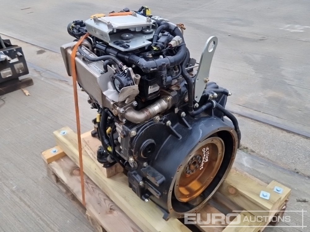 JCB 4 Cylinder Engine - Moottori: kuva JCB 4 Cylinder Engine - Moottori JCB 4 Cylinder Engine - Moottori: kuva JCB 4 Cylinder Engine - Moottori