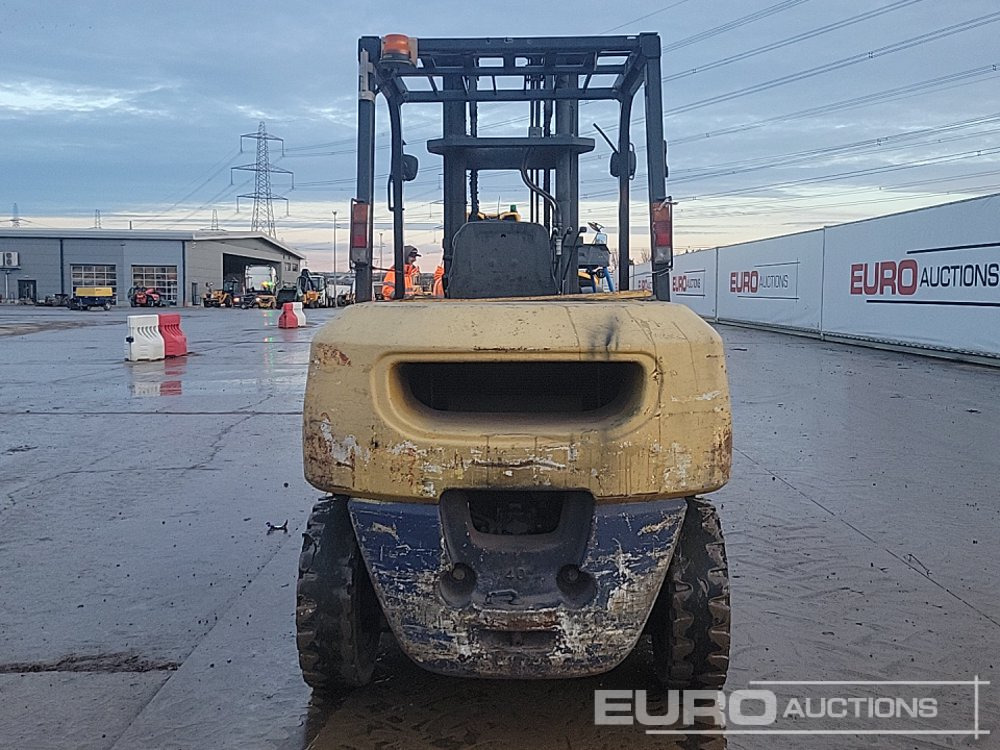 Komatsu FD40T-8 - Vastapainotrukki: kuva Komatsu FD40T-8 - Vastapainotrukki Komatsu FD40T-8 - Vastapainotrukki: kuva Komatsu FD40T-8 - Vastapainotrukki