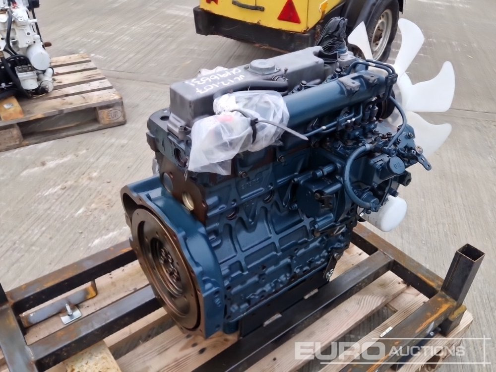 Kubota 4 Cylinder Engine - Moottori: kuva Kubota 4 Cylinder Engine - Moottori Kubota 4 Cylinder Engine - Moottori: kuva Kubota 4 Cylinder Engine - Moottori
