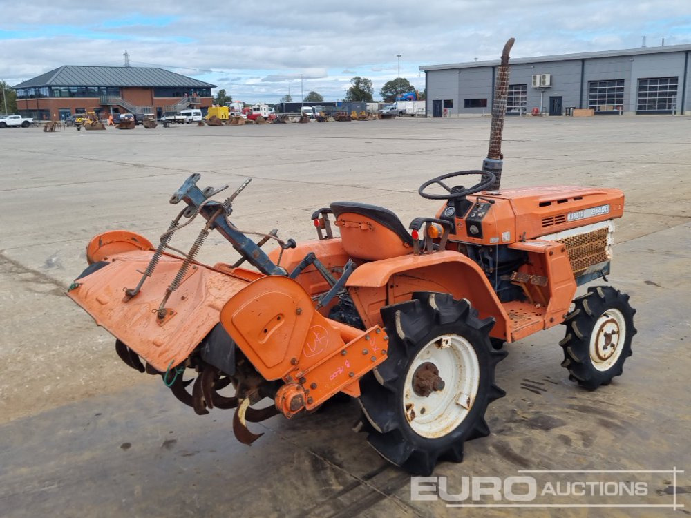Kubota B1400 - Pientraktori: kuva Kubota B1400 - Pientraktori Kubota B1400 - Pientraktori: kuva Kubota B1400 - Pientraktori