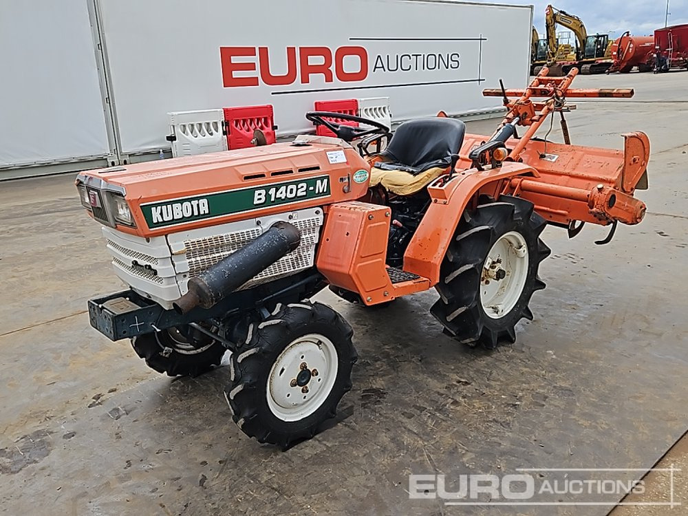 Kubota B1402-M - Pientraktori: kuva Kubota B1402-M - Pientraktori Kubota B1402-M - Pientraktori: kuva Kubota B1402-M - Pientraktori
