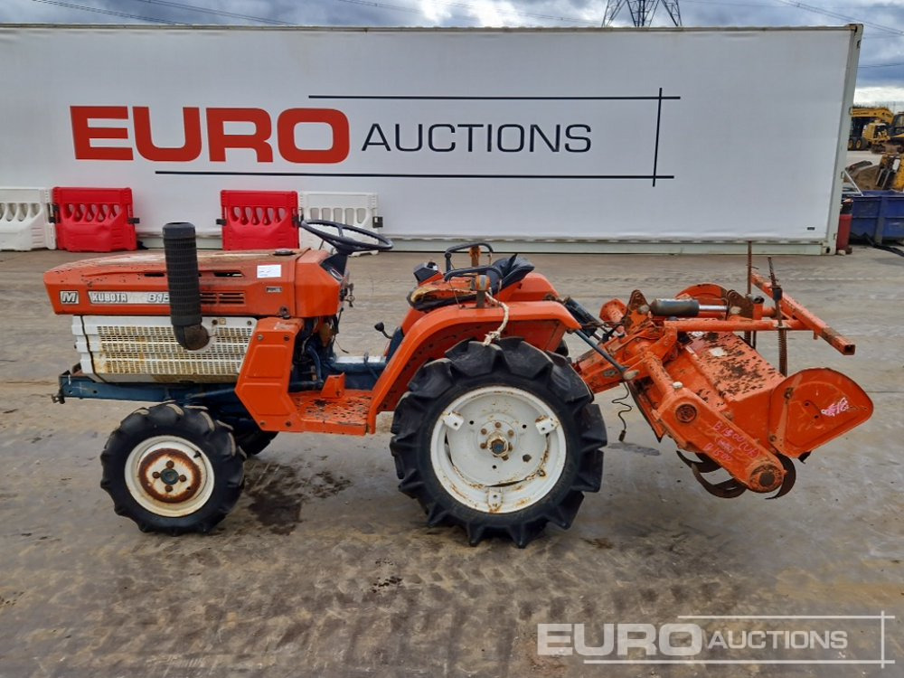 Kubota B1500 - Pientraktori: kuva Kubota B1500 - Pientraktori Kubota B1500 - Pientraktori: kuva Kubota B1500 - Pientraktori