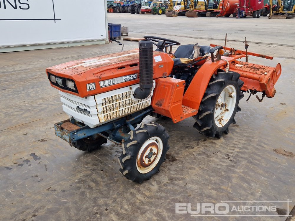 Kubota B1500 - Pientraktori: kuva Kubota B1500 - Pientraktori Kubota B1500 - Pientraktori: kuva Kubota B1500 - Pientraktori