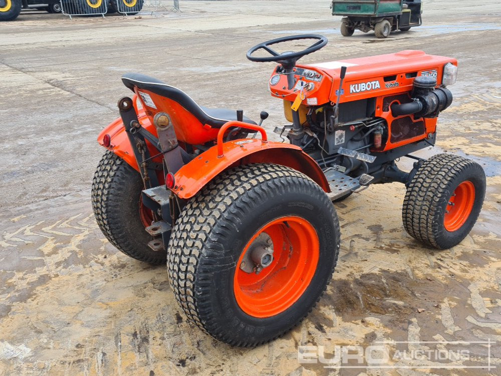 Kubota B7100D - Pientraktori: kuva Kubota B7100D - Pientraktori Kubota B7100D - Pientraktori: kuva Kubota B7100D - Pientraktori