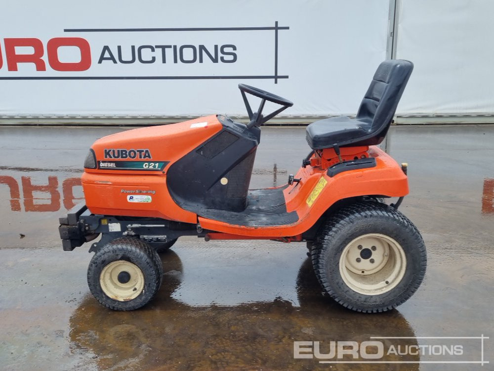 Kubota G21 - Ruohonleikkuri: kuva Kubota G21 - Ruohonleikkuri Kubota G21 - Ruohonleikkuri: kuva Kubota G21 - Ruohonleikkuri