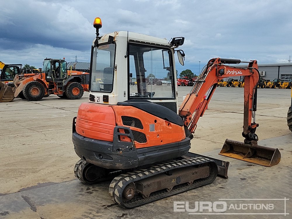 Kubota KX61-3 - Minikuormaaja: kuva Kubota KX61-3 - Minikuormaaja Kubota KX61-3 - Minikuormaaja: kuva Kubota KX61-3 - Minikuormaaja