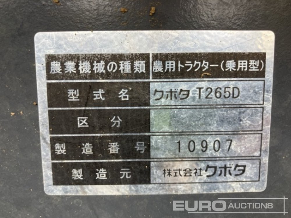 Kubota T265D Half Track Tractor - Pientraktori: kuva Kubota T265D Half Track Tractor - Pientraktori Kubota T265D Half Track Tractor - Pientraktori: kuva Kubota T265D Half Track Tractor - Pientraktori