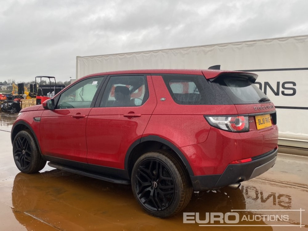 Land Rover Discovery Sport - Maasturi/ Katumaasturi: kuva Land Rover Discovery Sport - Maasturi/ Katumaasturi Land Rover Discovery Sport - Maasturi/ Katumaasturi: kuva Land Rover Discovery Sport - Maasturi/ Katumaasturi