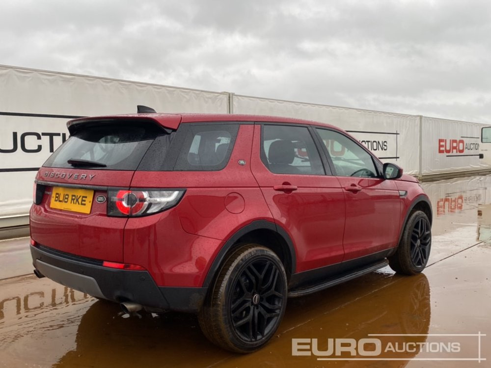 Land Rover Discovery Sport - Maasturi/ Katumaasturi: kuva Land Rover Discovery Sport - Maasturi/ Katumaasturi Land Rover Discovery Sport - Maasturi/ Katumaasturi: kuva Land Rover Discovery Sport - Maasturi/ Katumaasturi