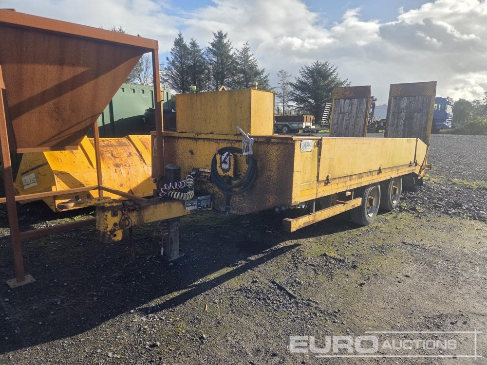 MAC Low Loader, Bowser - Koneenkuljetusvaunu: kuva MAC Low Loader, Bowser - Koneenkuljetusvaunu MAC Low Loader, Bowser - Koneenkuljetusvaunu: kuva MAC Low Loader, Bowser - Koneenkuljetusvaunu