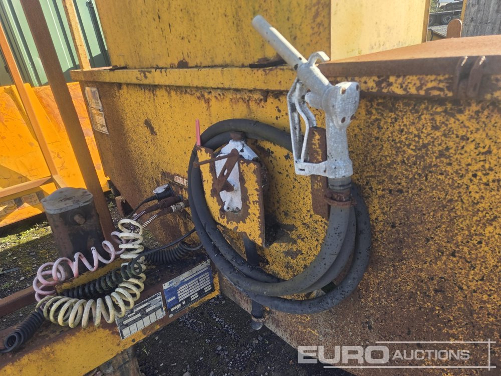 MAC Low Loader, Bowser - Koneenkuljetusvaunu: kuva MAC Low Loader, Bowser - Koneenkuljetusvaunu MAC Low Loader, Bowser - Koneenkuljetusvaunu: kuva MAC Low Loader, Bowser - Koneenkuljetusvaunu