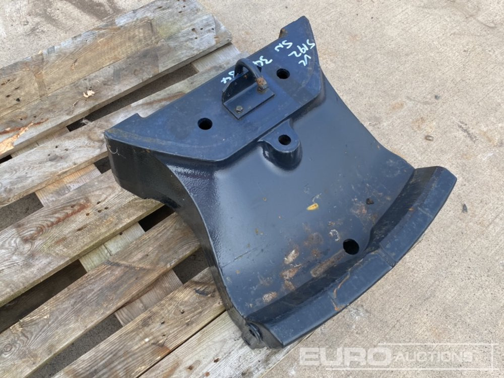 Weight Block Carrier to suit Case Tractor - Maatalouskoneet: kuva Weight Block Carrier to suit Case Tractor - Maatalouskoneet Weight Block Carrier to suit Case Tractor - Maatalouskoneet: kuva Weight Block Carrier to suit Case Tractor - Maatalouskoneet