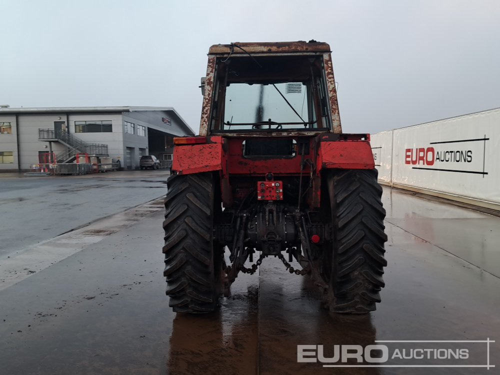 Massey Ferguson 698 - Traktori: kuva Massey Ferguson 698 - Traktori Massey Ferguson 698 - Traktori: kuva Massey Ferguson 698 - Traktori