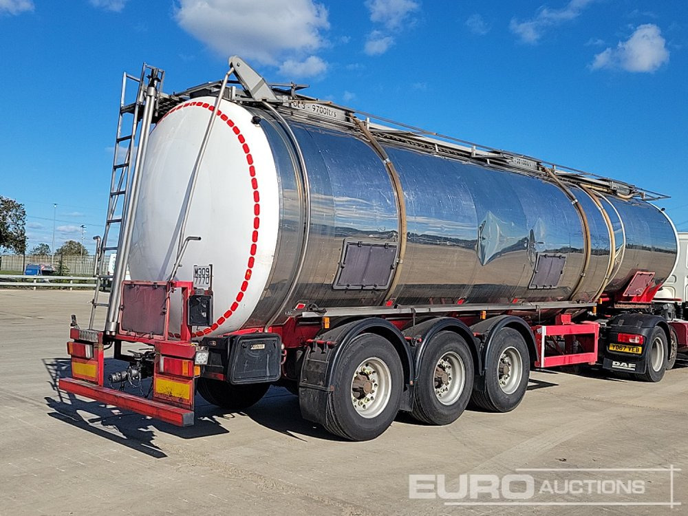 Melton 40,000 Litre Tri Axle Tanker Trailer - Säiliöpuoliperävaunu: kuva Melton 40,000 Litre Tri Axle Tanker Trailer - Säiliöpuoliperävaunu Melton 40,000 Litre Tri Axle Tanker Trailer - Säiliöpuoliperävaunu: kuva Melton 40,000 Litre Tri Axle Tanker Trailer - Säiliöpuoliperävaunu