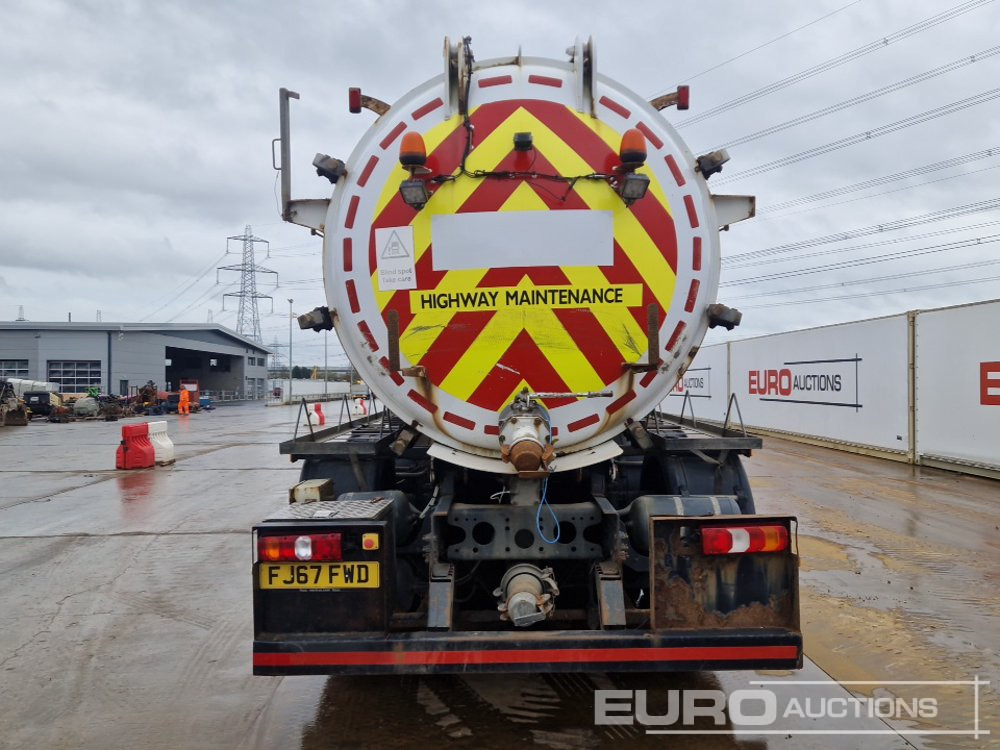 Mercedes Arocs 3240 - Säiliöauto: kuva  Mercedes Arocs 3240 - Säiliöauto Mercedes Arocs 3240 - Säiliöauto: kuva  Mercedes Arocs 3240 - Säiliöauto