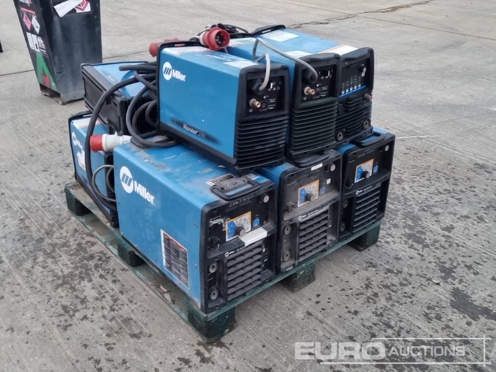 Miller 415 Volt Mig Welder (9 of) - Sähkögeneraattori: kuva Miller 415 Volt Mig Welder (9 of) - Sähkögeneraattori Miller 415 Volt Mig Welder (9 of) - Sähkögeneraattori: kuva Miller 415 Volt Mig Welder (9 of) - Sähkögeneraattori