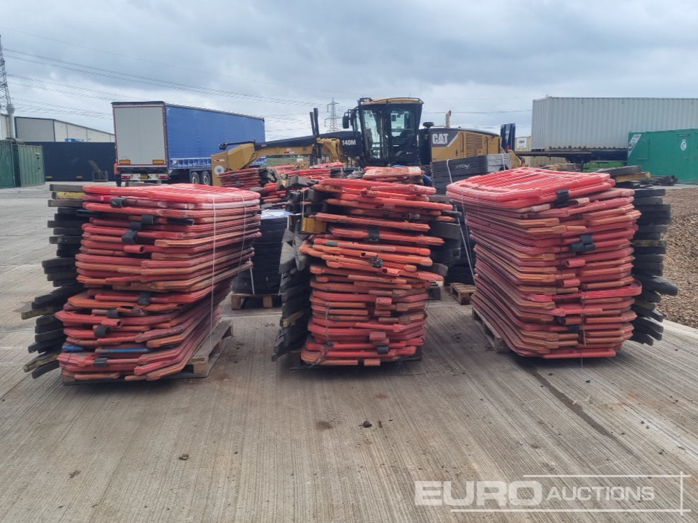 Pallet of Plastic Safety Barriers (5 of) Pallet of Road Signs (3 of) - Rakennustarvikkeet: kuva Pallet of Plastic Safety Barriers (5 of) Pallet of Road Signs (3 of) - Rakennustarvikkeet Pallet of Plastic Safety Barriers (5 of) Pallet of Road Signs (3 of) - Rakennustarvikkeet: kuva Pallet of Plastic Safety Barriers (5 of) Pallet of Road Signs (3 of) - Rakennustarvikkeet