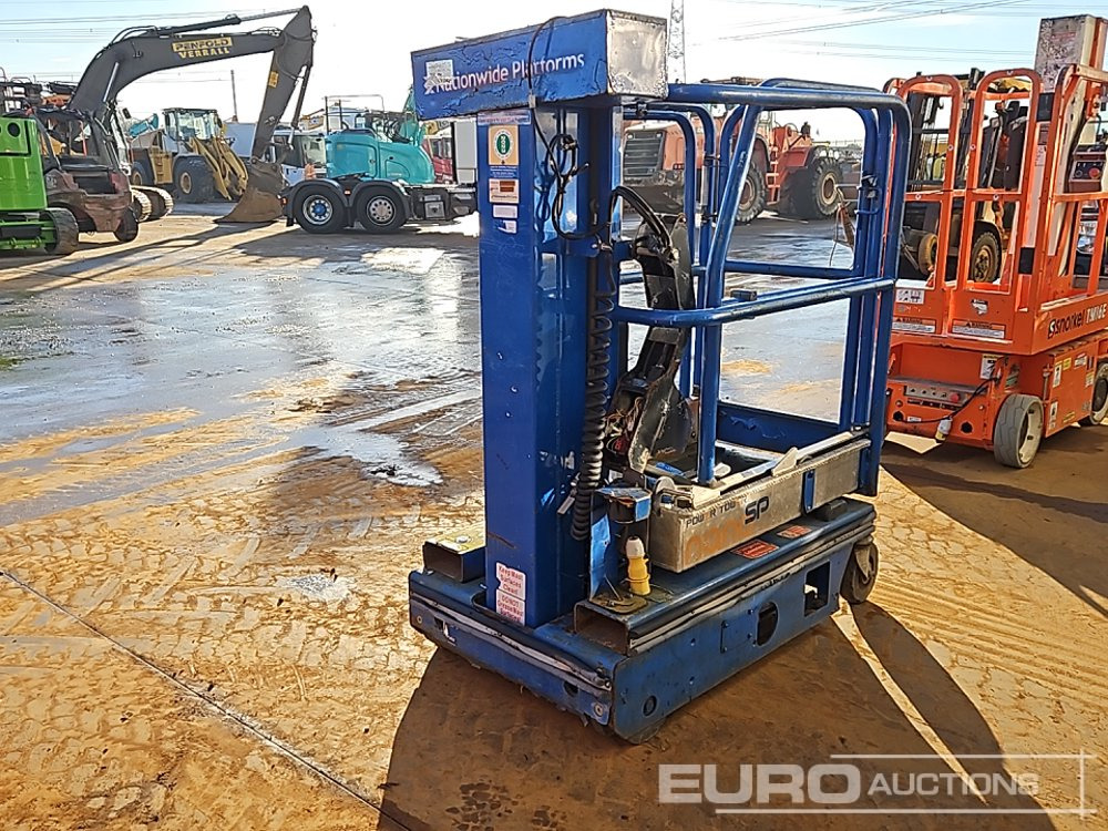 Power Towers Nano SP - Henkilönostin: kuva Power Towers Nano SP - Henkilönostin Power Towers Nano SP - Henkilönostin: kuva Power Towers Nano SP - Henkilönostin