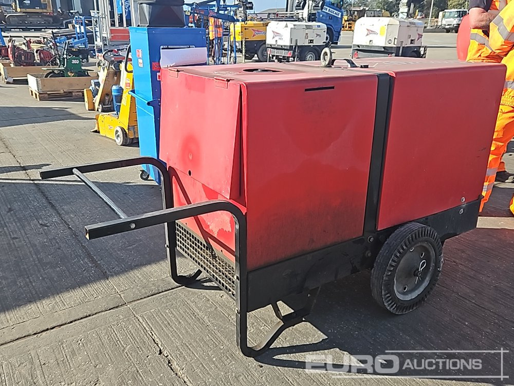 Pramac P11000+HUK - Sähkögeneraattori: kuva Pramac P11000+HUK - Sähkögeneraattori Pramac P11000+HUK - Sähkögeneraattori: kuva Pramac P11000+HUK - Sähkögeneraattori