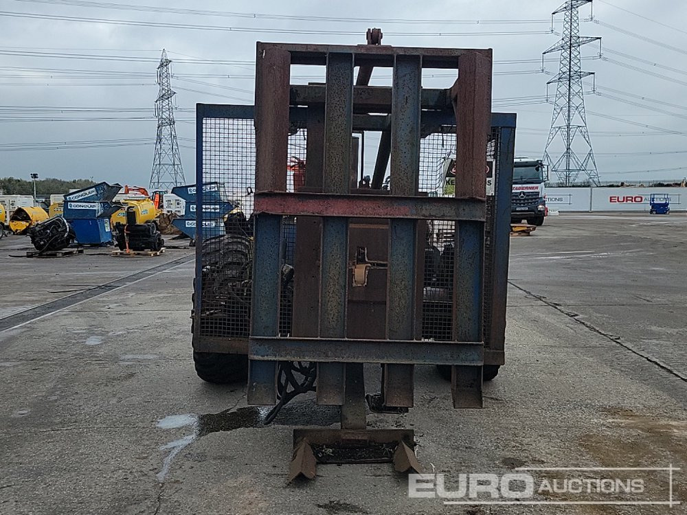 Single Axle Tyre Bead Puller, Ford Engine - Jätemurskain: kuva Single Axle Tyre Bead Puller, Ford Engine - Jätemurskain Single Axle Tyre Bead Puller, Ford Engine - Jätemurskain: kuva Single Axle Tyre Bead Puller, Ford Engine - Jätemurskain