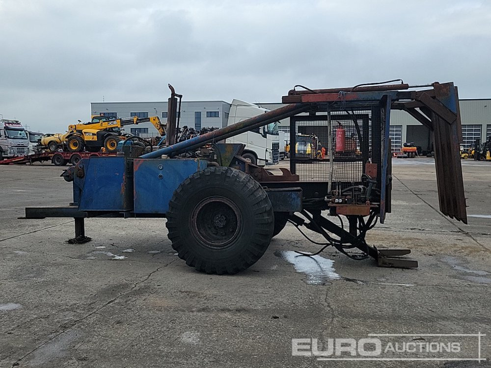 Single Axle Tyre Bead Puller, Ford Engine - Jätemurskain: kuva Single Axle Tyre Bead Puller, Ford Engine - Jätemurskain Single Axle Tyre Bead Puller, Ford Engine - Jätemurskain: kuva Single Axle Tyre Bead Puller, Ford Engine - Jätemurskain